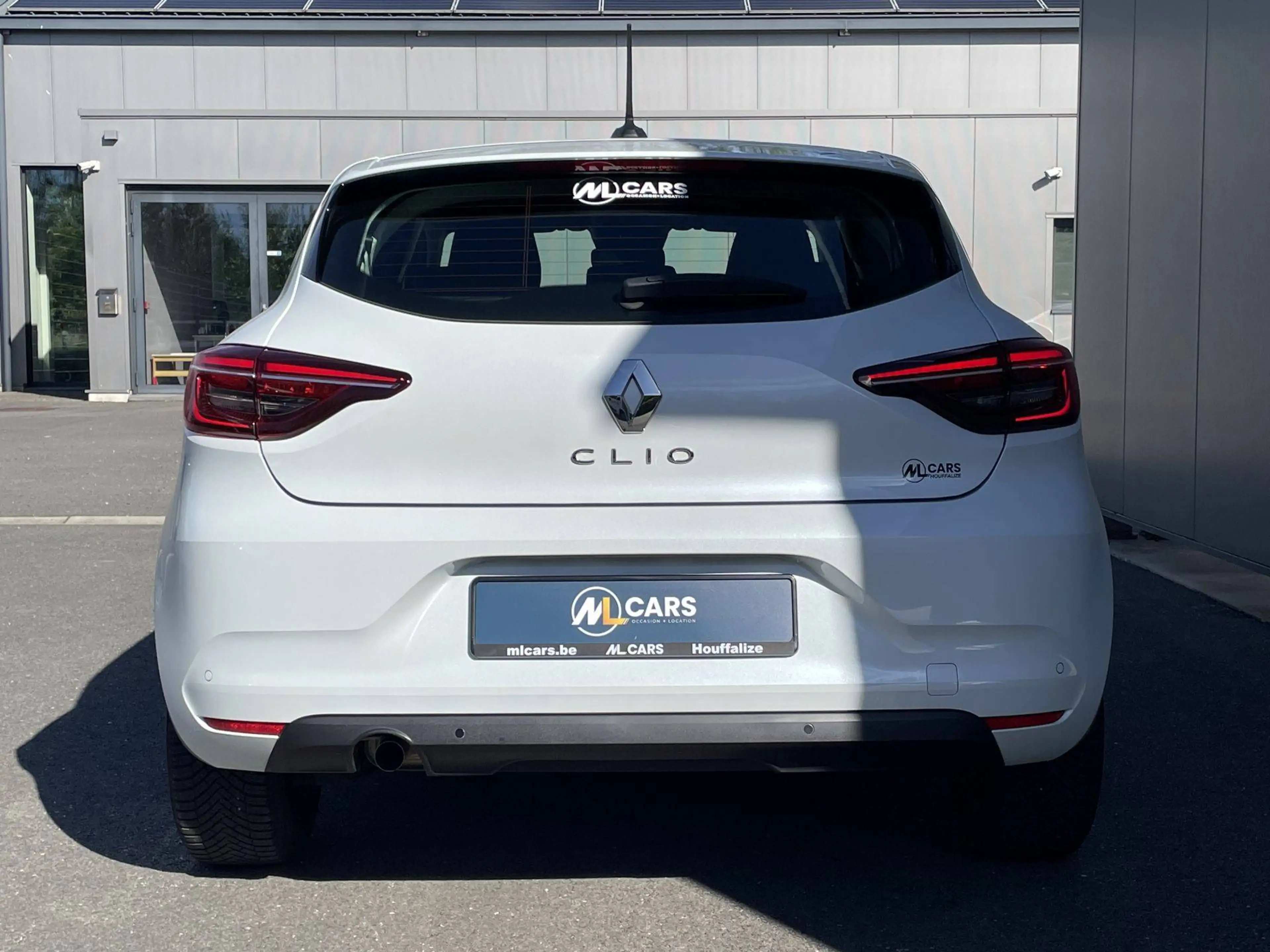 Renault Clio — photo 9