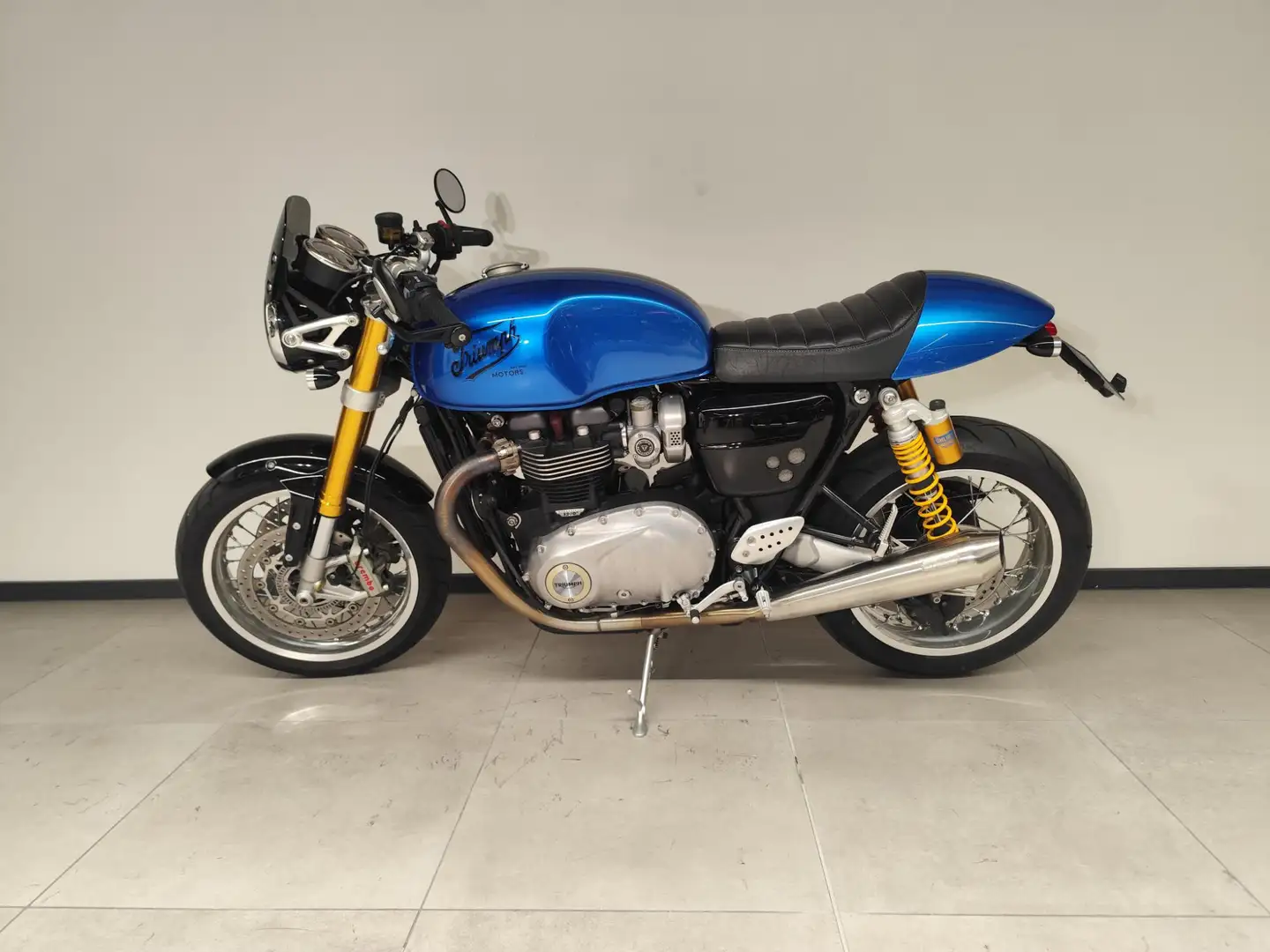 Triumph Thruxton Azul - 2