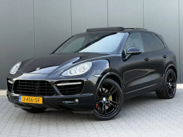 Porsche Cayenne 4.8 Turbo Pano - GTS Stoelen - Alcantara Hemel - L