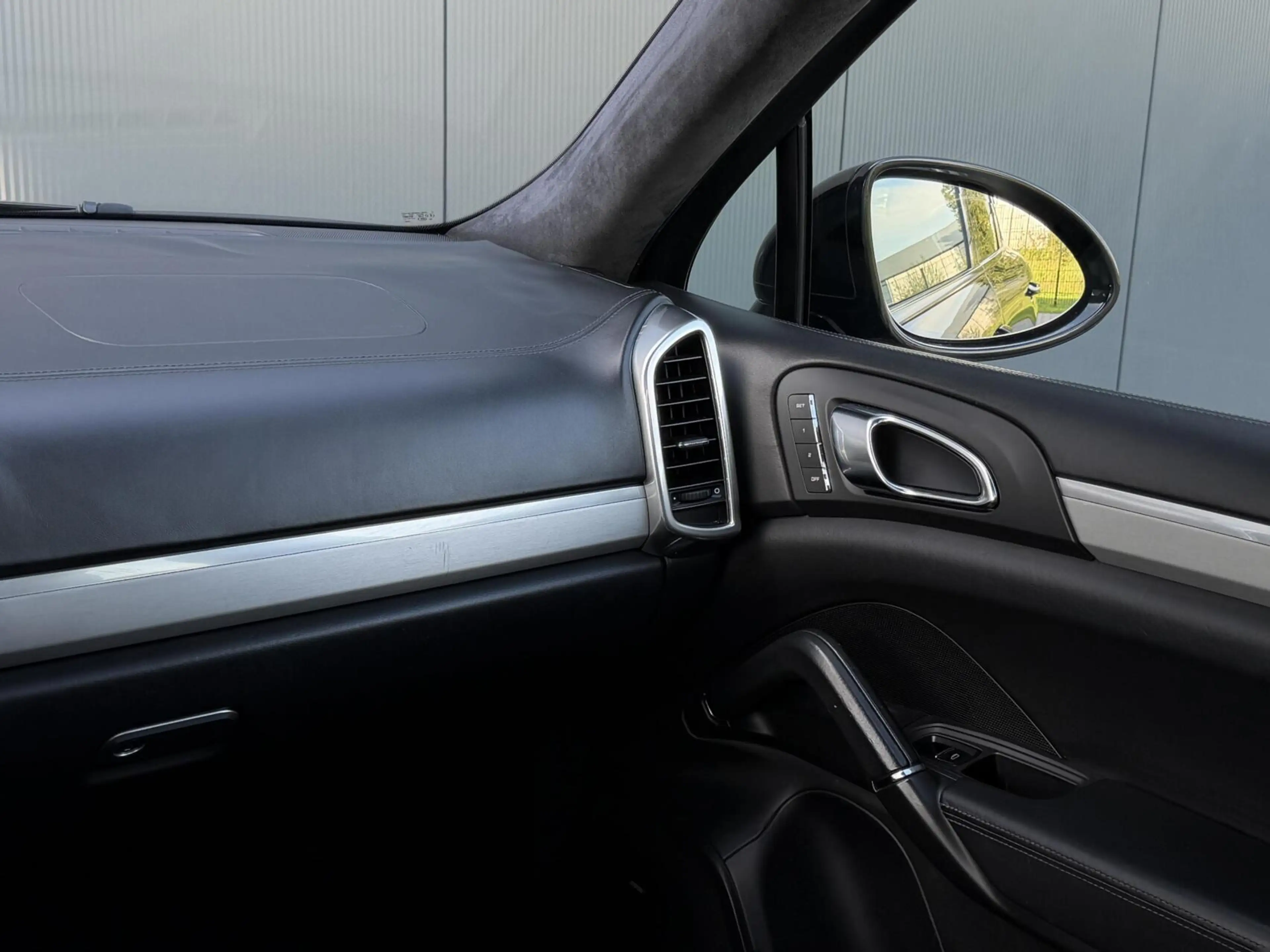 Porsche Cayenne 4.8 Turbo Pano - GTS Stoelen - Alcantara Hemel - L — photo 27