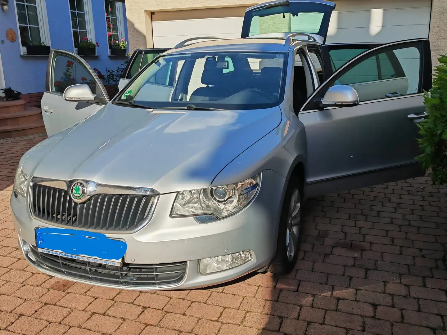 Skoda Superb Superb Combi 2.0 TDI 4x4 Exclusive Silber - 1