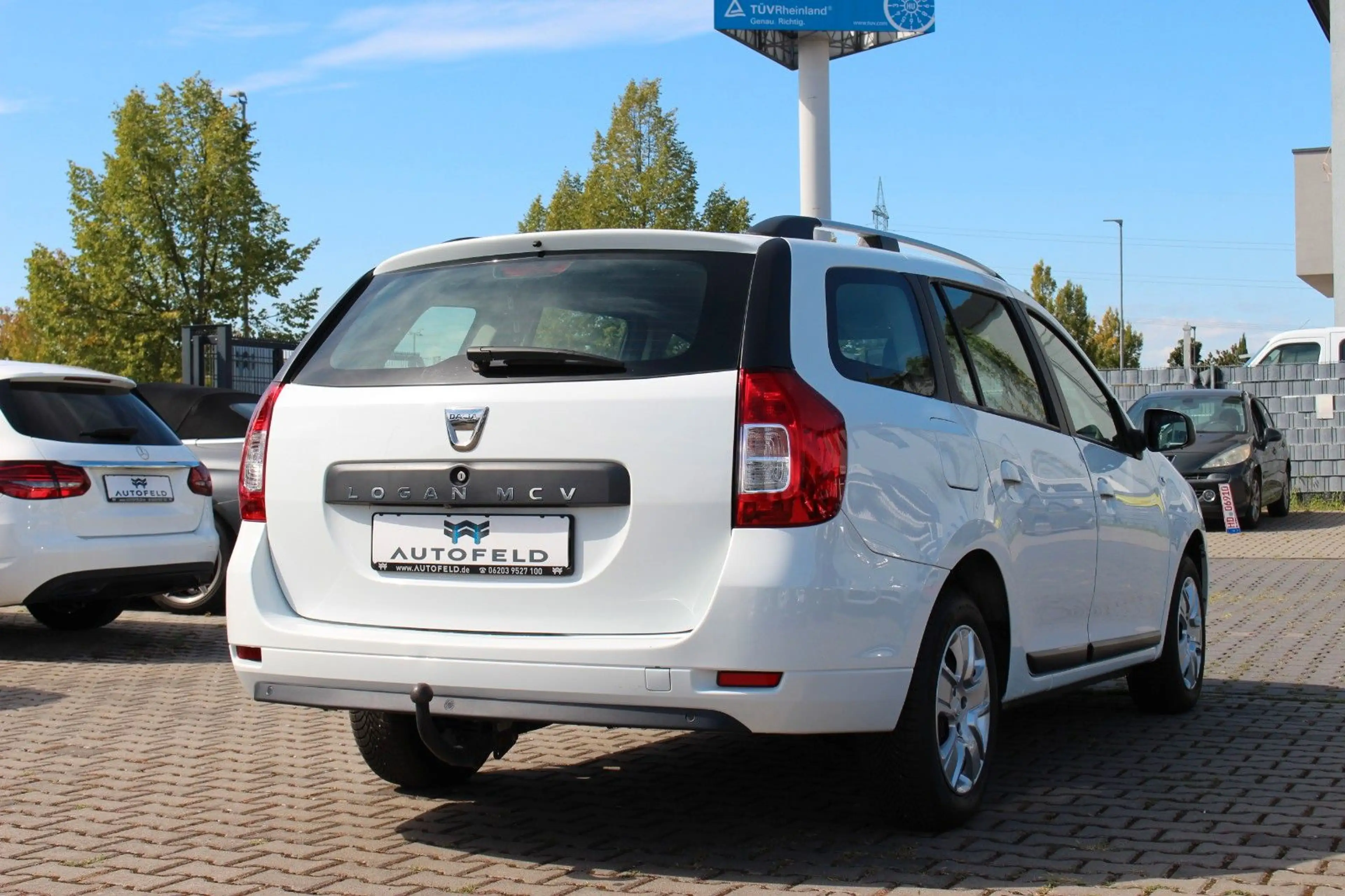 Dacia Logan /SHEFT/NAVI/AHK/RCAM/BT/TEMP/ALLWETTER/ — photo 5