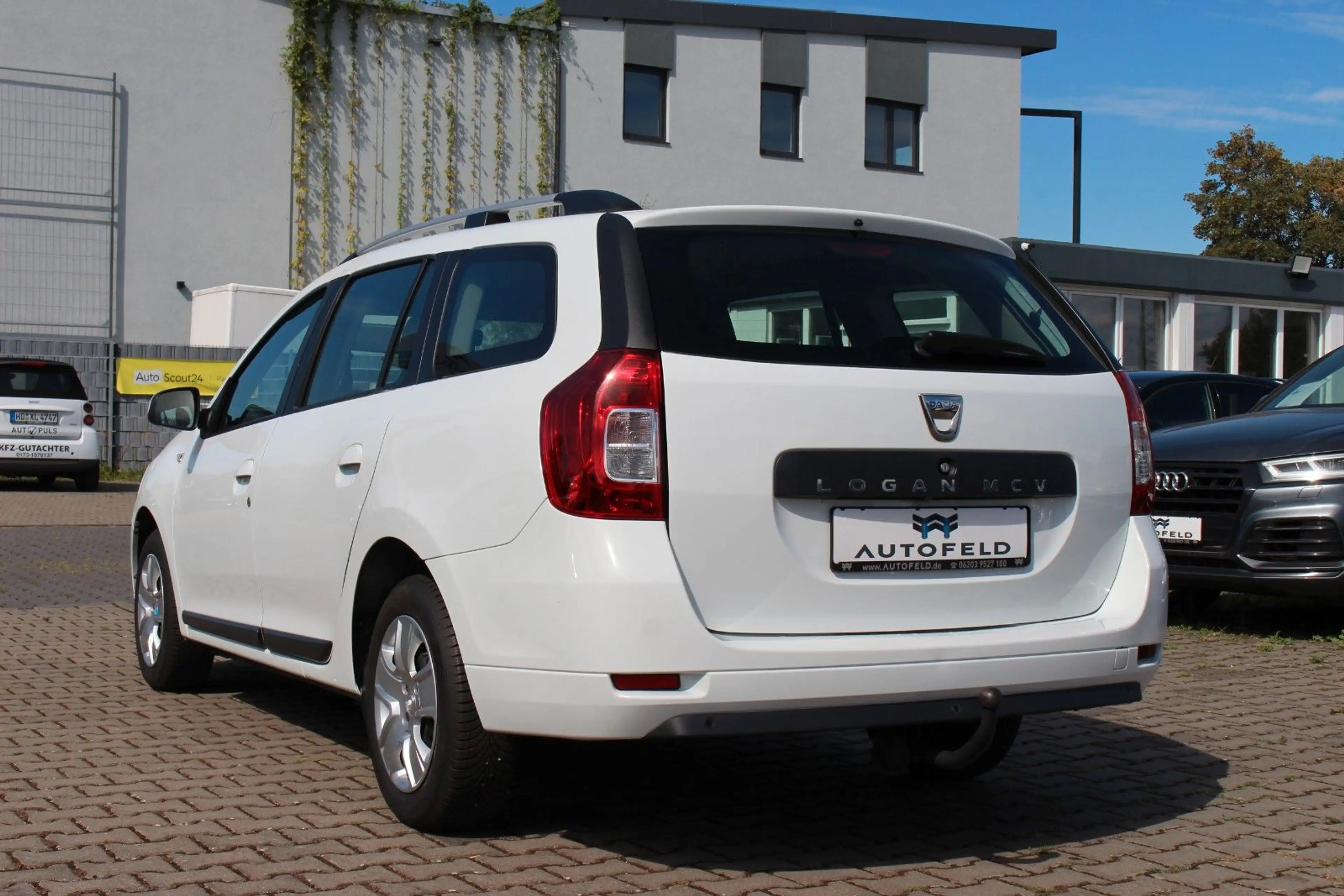 Dacia Logan /SHEFT/NAVI/AHK/RCAM/BT/TEMP/ALLWETTER/ — photo 7