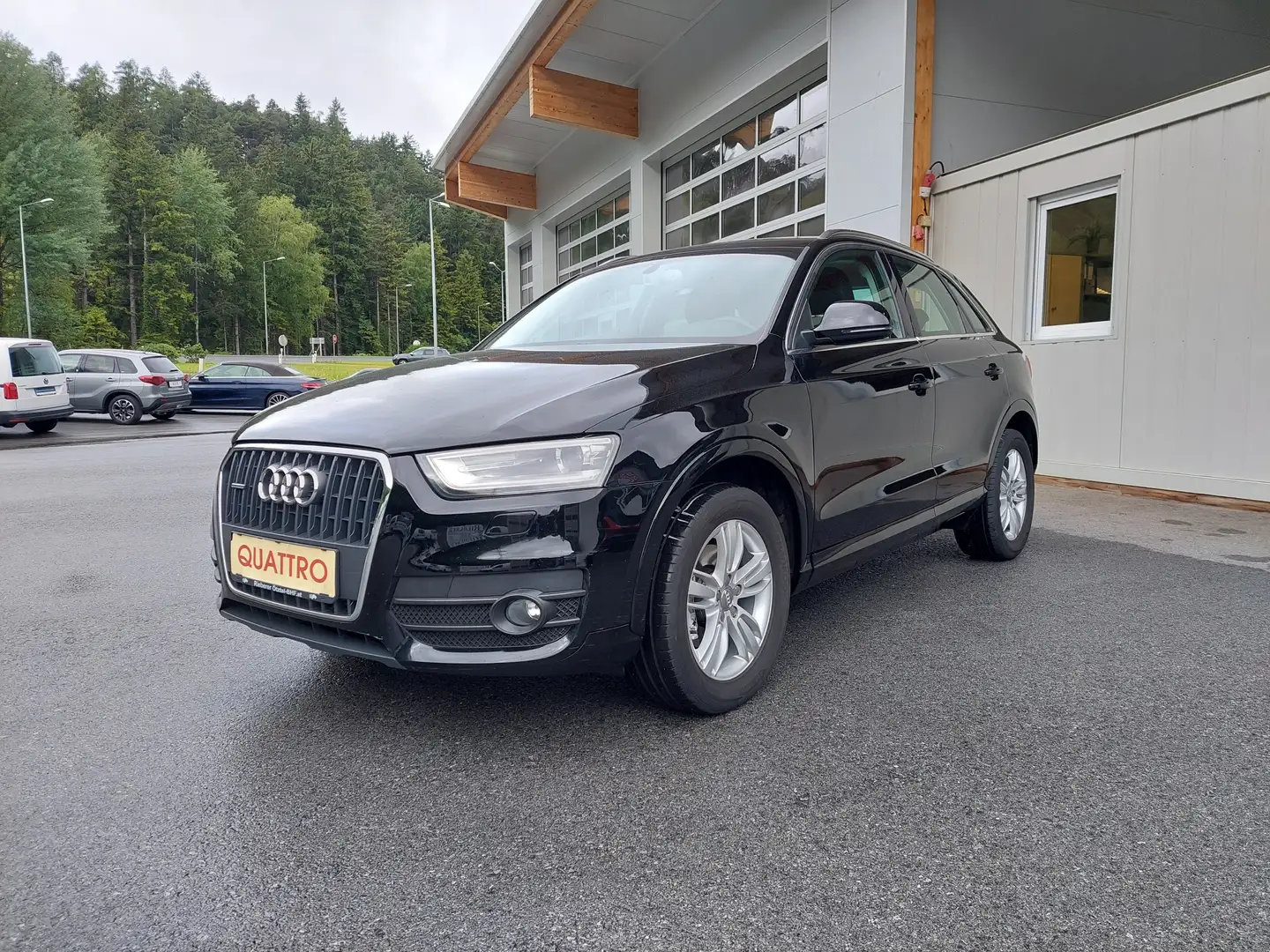 Audi Q3 2.0 TDI quattro S-tronic Schwarz - 1