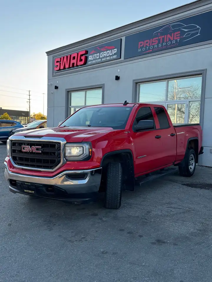 GMC Sierra 1500 снимка GMC Sierra 1500