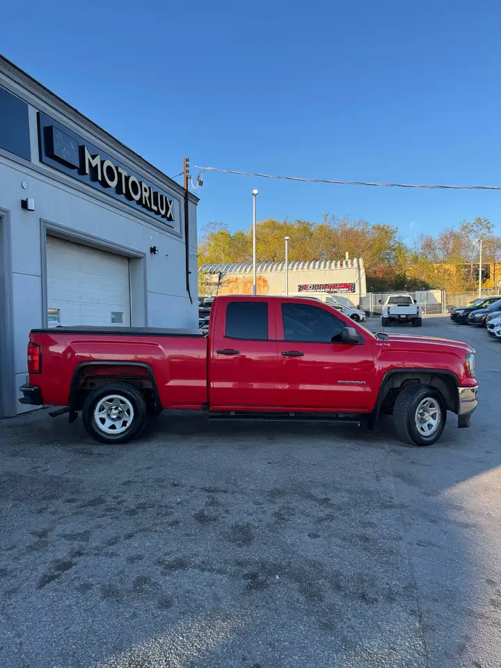 GMC Sierra 1500 снимка GMC Sierra 1500