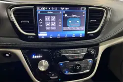 Chrysler Pacifica снимка Chrysler Pacifica