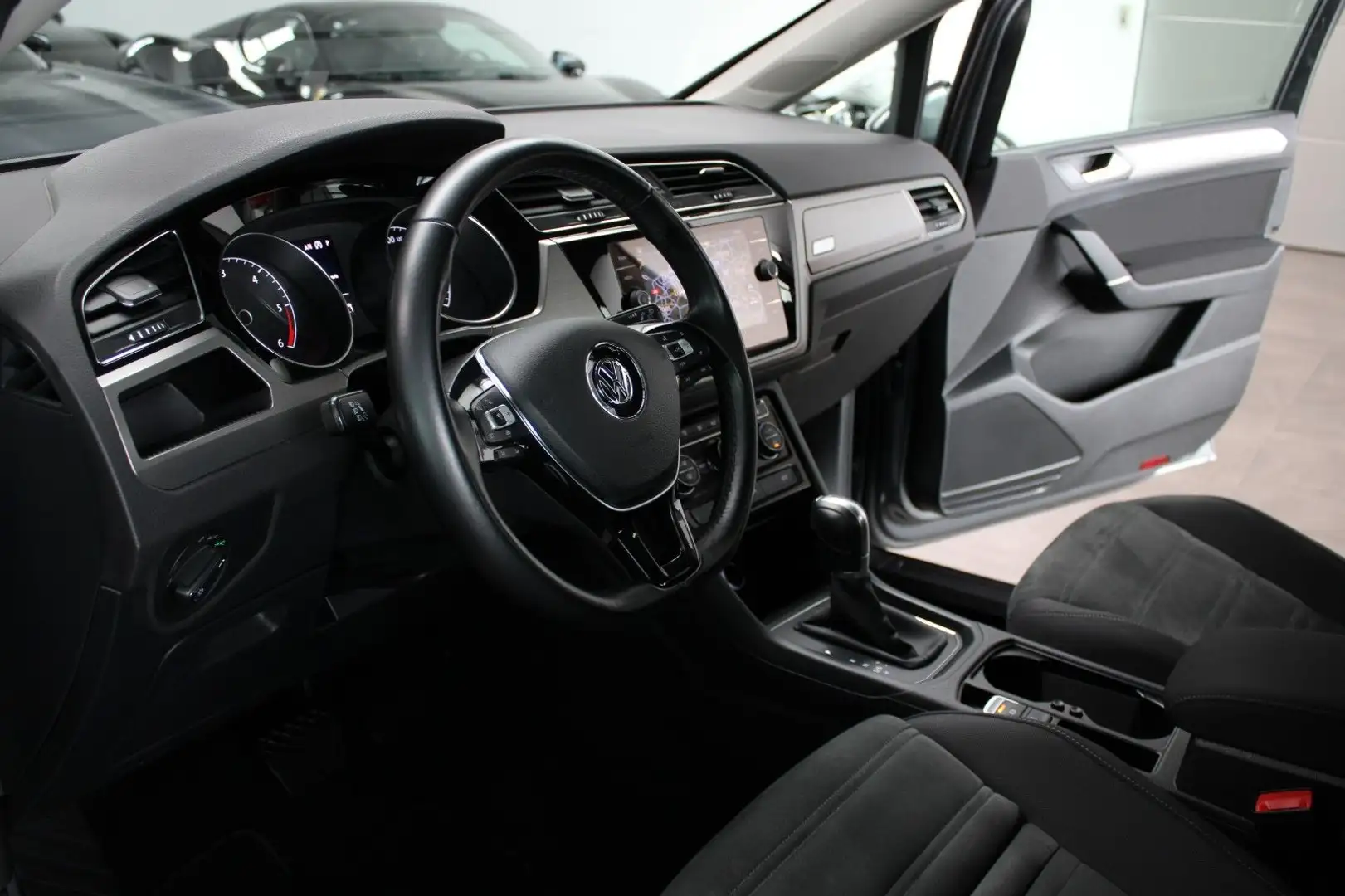 Volkswagen Touran TOURAN 1.6 TDI DSG AHK/ACC/ALCANTARA/NAVI/LED Gris - 2