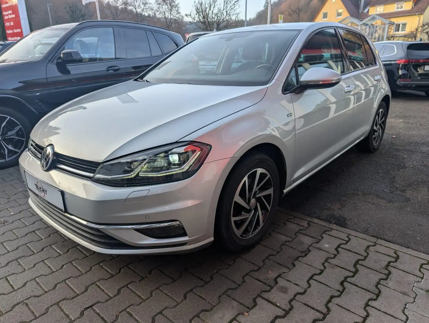 Volkswagen Golf 1.6 TDI Navi AHK Kamera LED ACC SHZ DAB Silver - 2