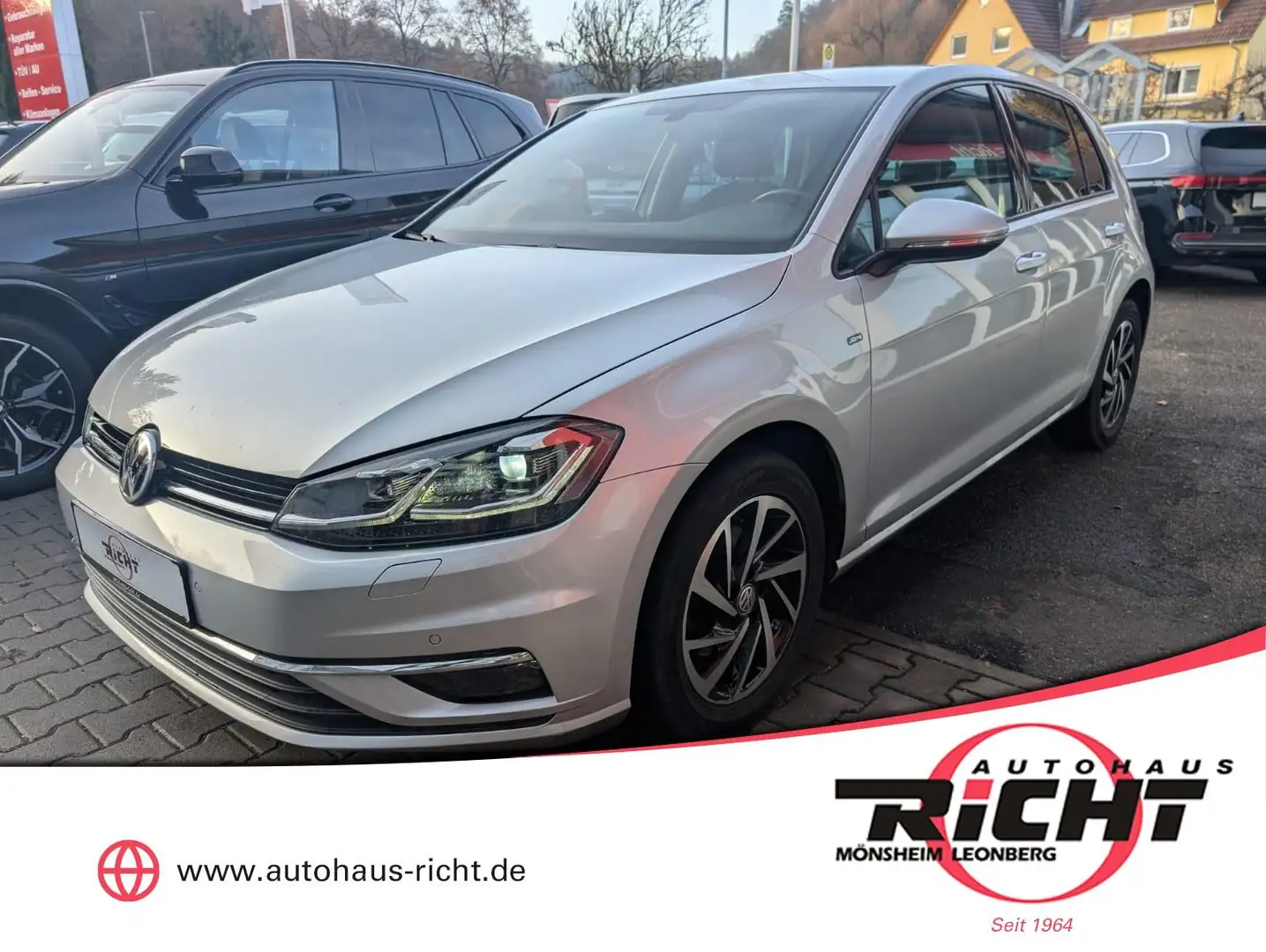 Volkswagen Golf 1.6 TDI Navi AHK Kamera LED ACC SHZ DAB Silver - 1