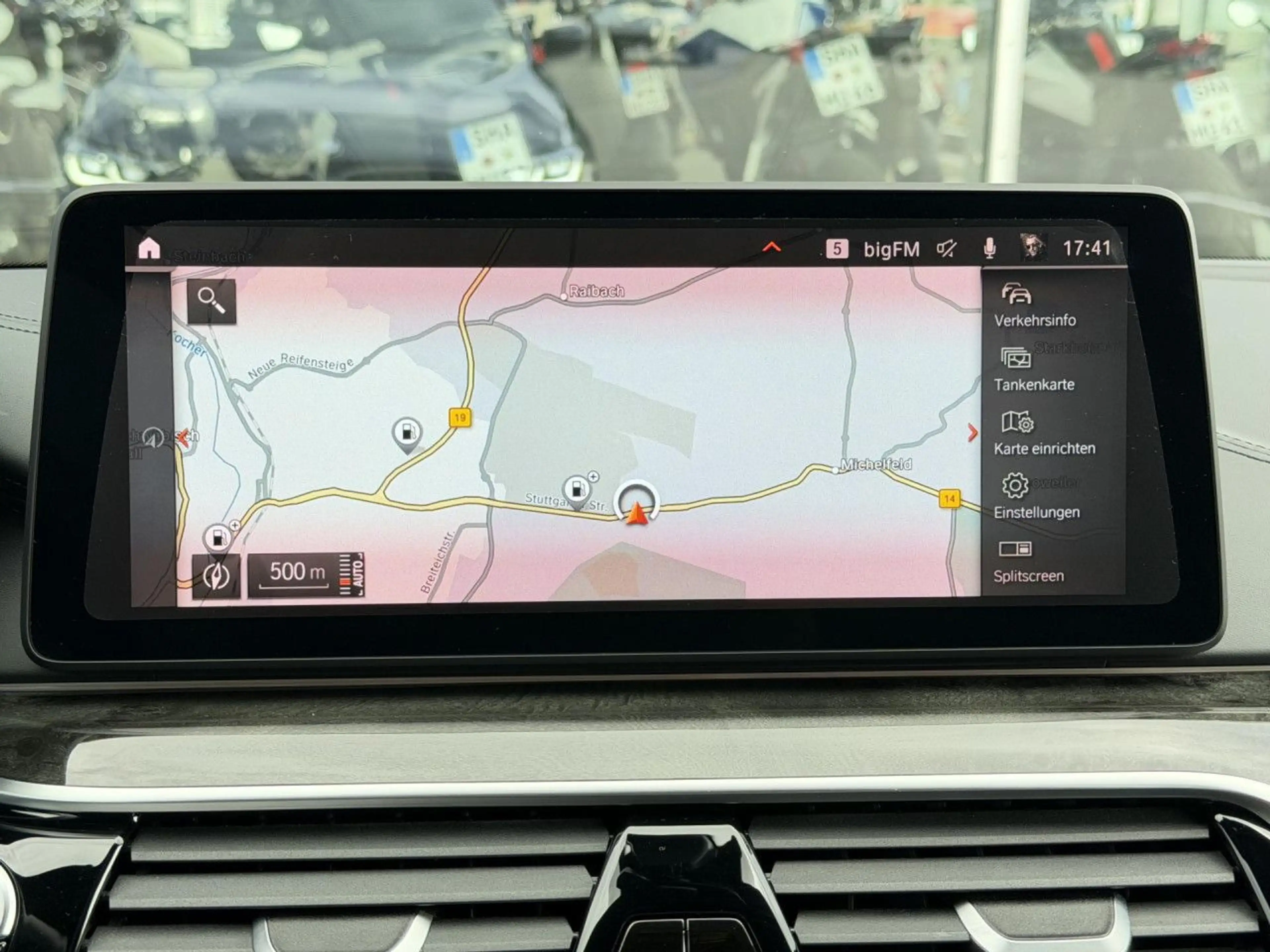 BMW M550 i xDrive HUD ACC SoftClose.T KomfZ Har/Kar SHZ — photo 15