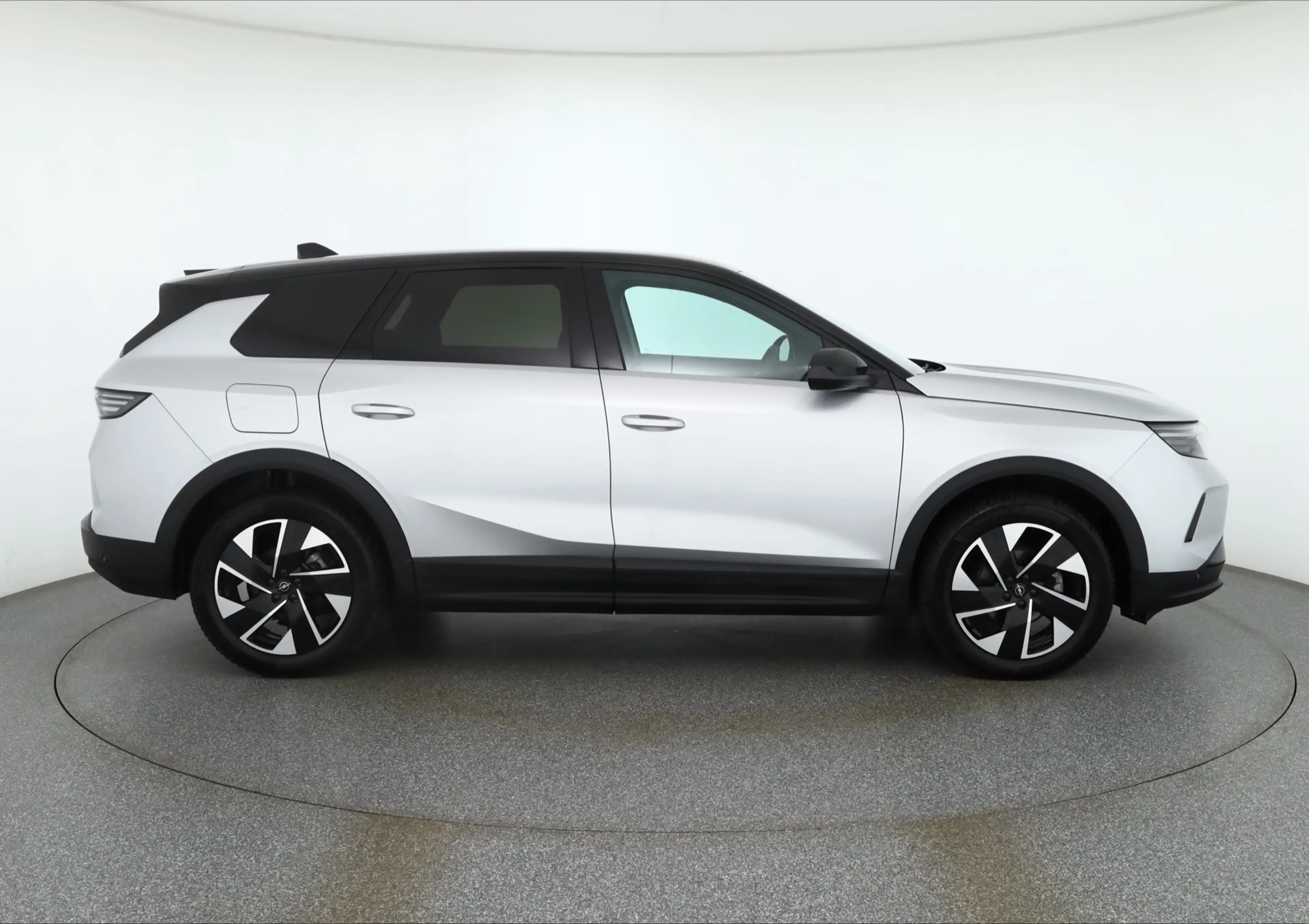 Opel Grandland GS 1.2DI Turbo Hybrid Aut. LED ACC Navi — photo 6