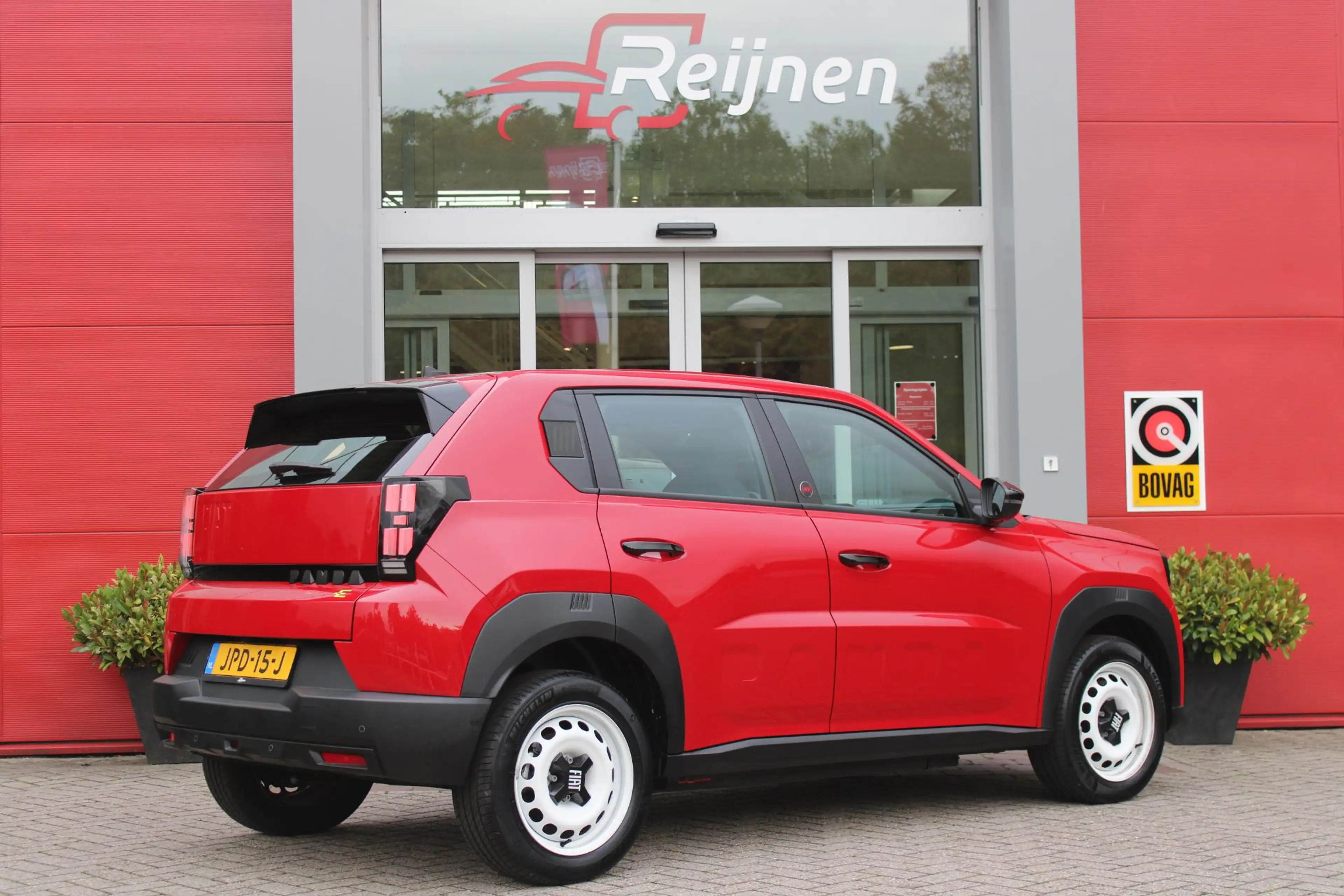 Fiat Grande Panda RED 113PK 11 kW 44 kWh | 3-FASE | APPLE CARPLAY/AN — photo 4