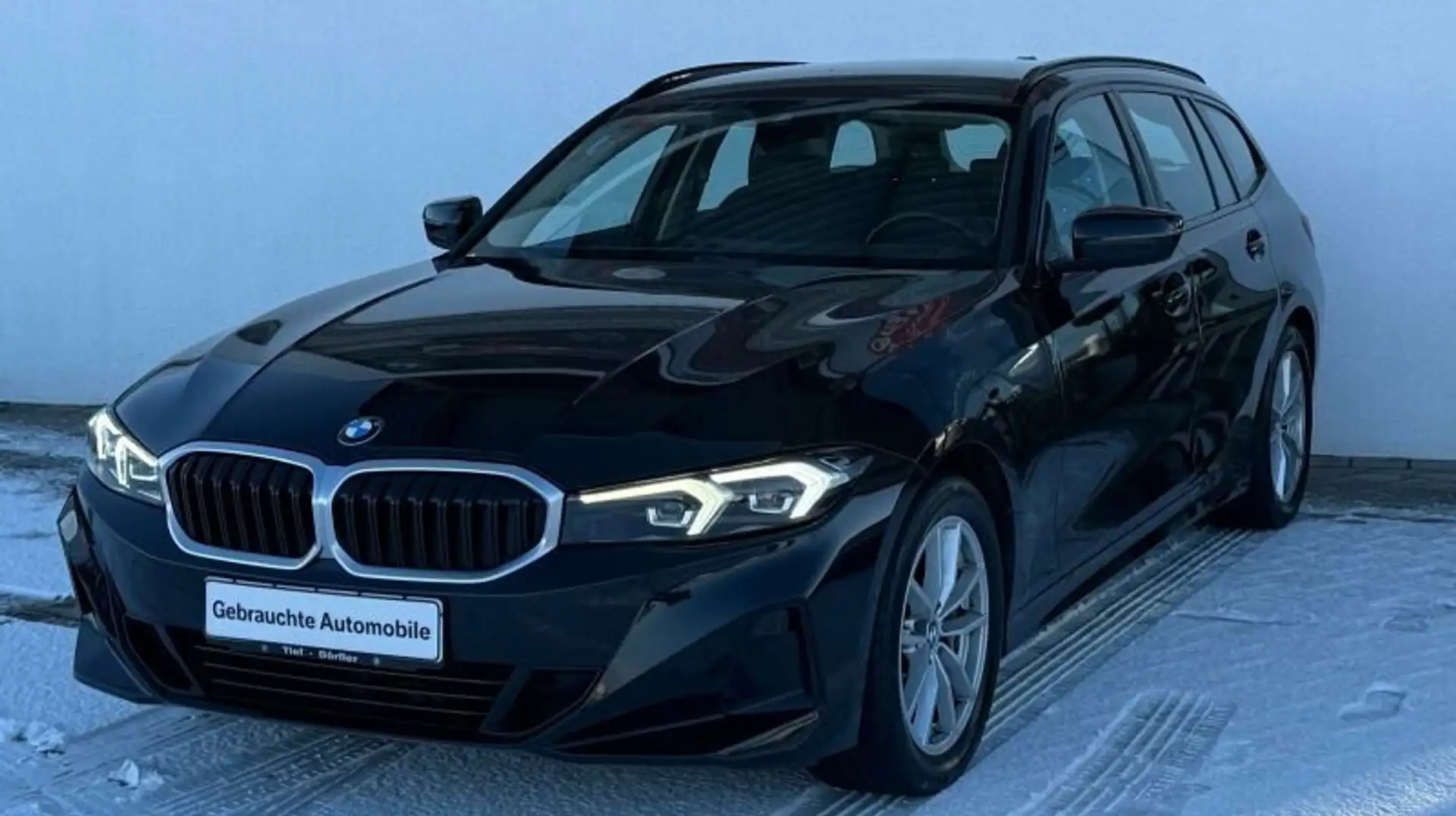 BMW 330 i Touring SAG LED/NAV/S-SITZ/TEMPO/PDC/AMBI Noir - 2