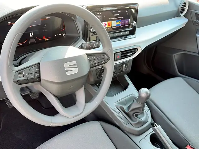 Seat Ibiza view 8