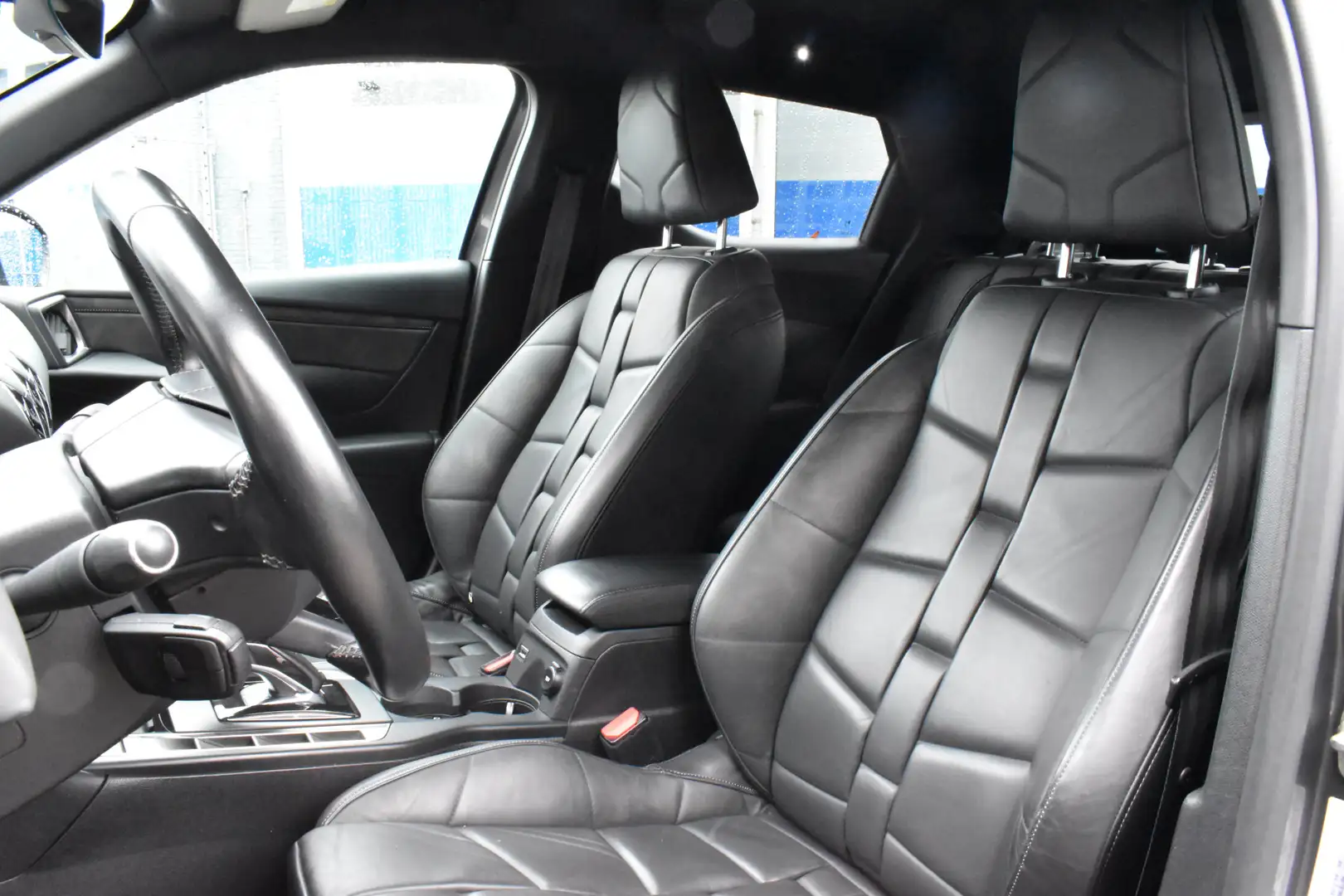 DS Automobiles DS 3 Crossback E-Tense Executive 50 kWh. Navi | Leder | Camera ac Grau - 2