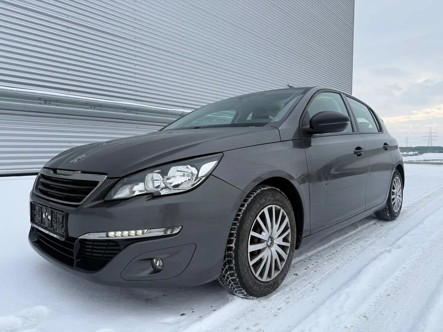 Peugeot 308 1,2 Access ID:74 Grau - 2