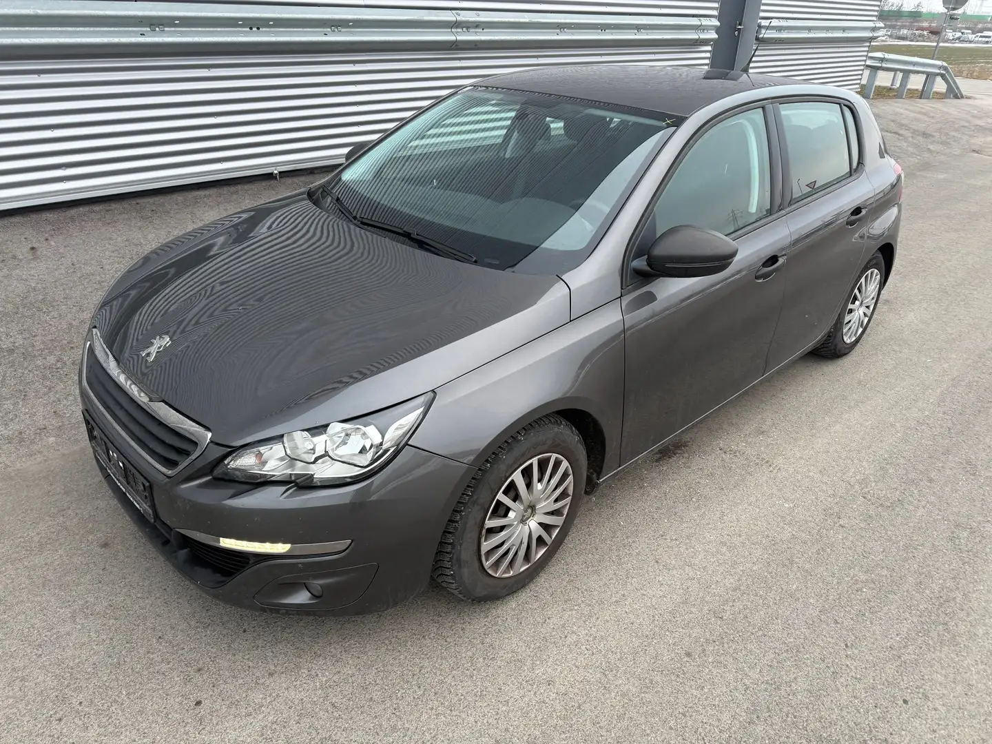 Peugeot 308 1,2 Access ID:74 Grau - 1