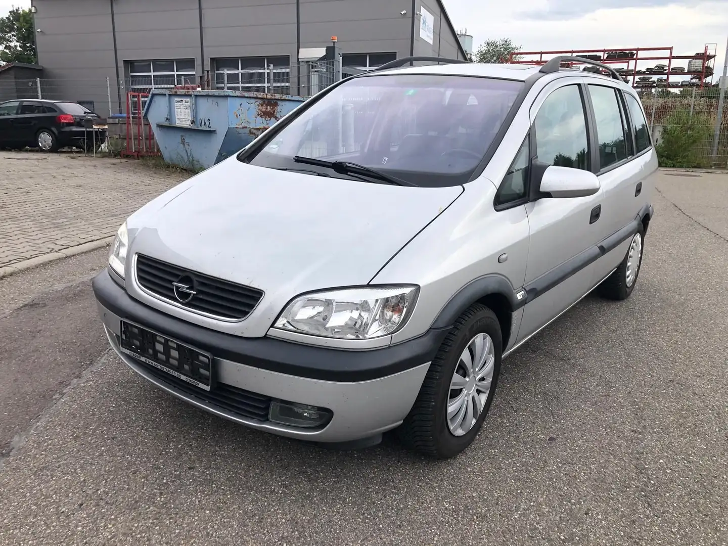 Opel Zafira 1.8 16V Elegance 7 Sitzer AHK Argent - 2