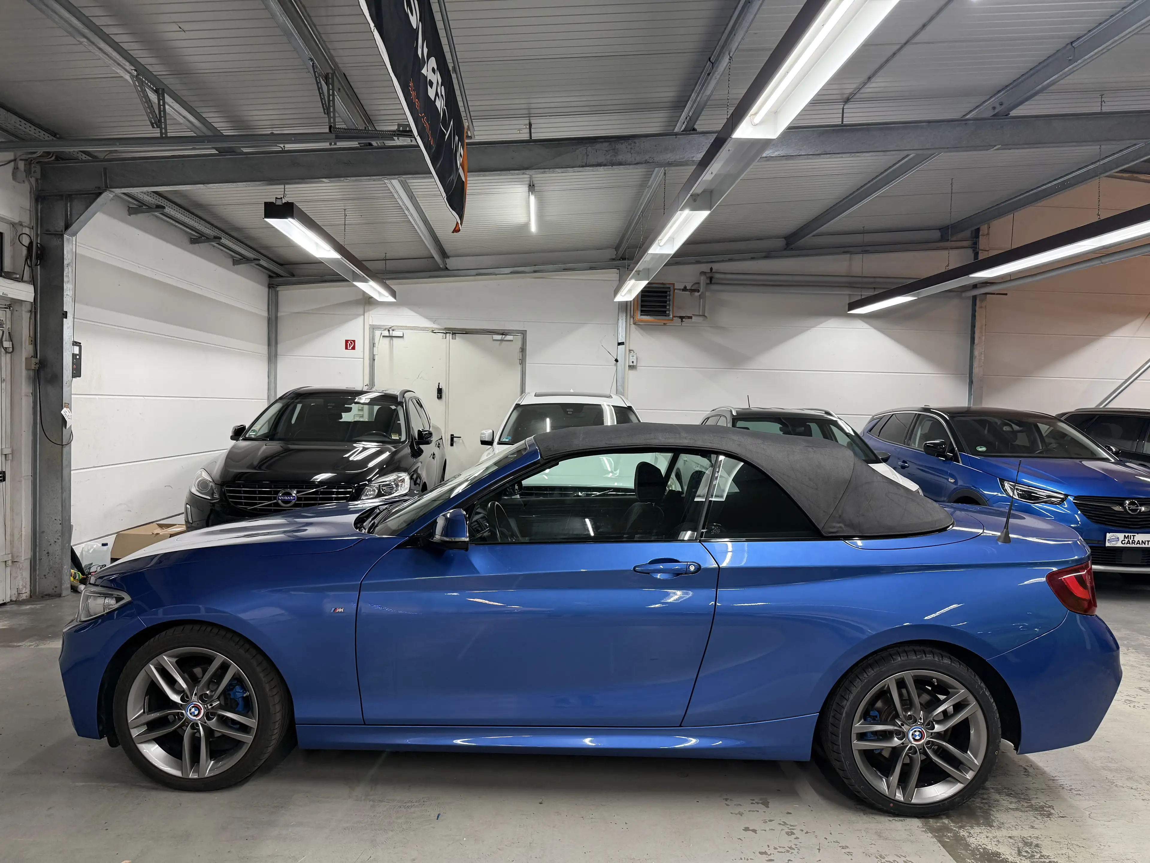 BMW 218 218 d M Sport — photo 11
