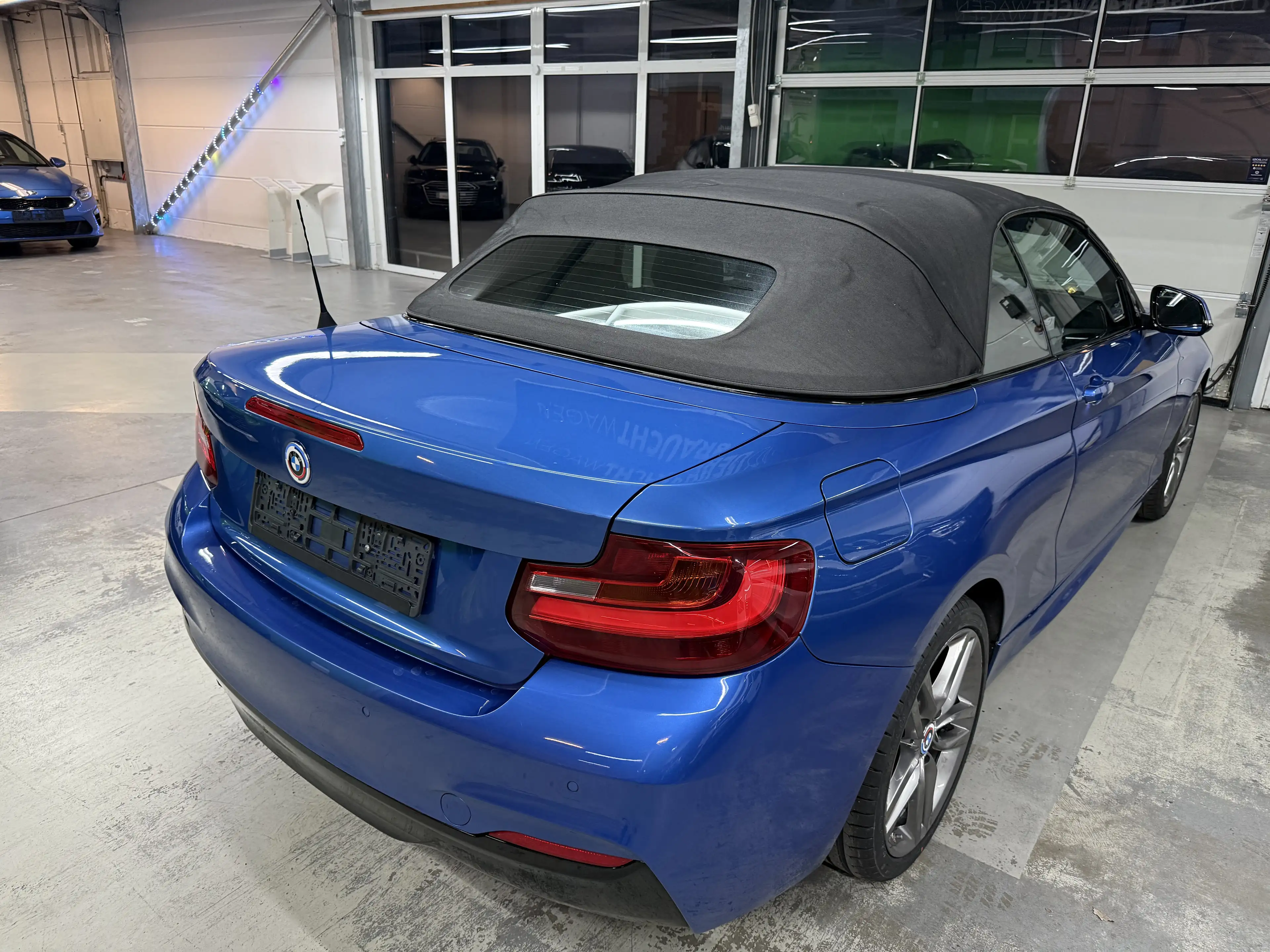 BMW 218 218 d M Sport — photo 8