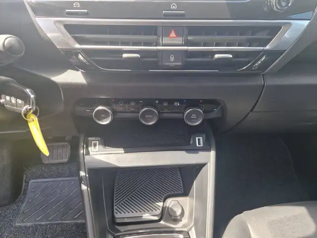 Citroen C4 view 16