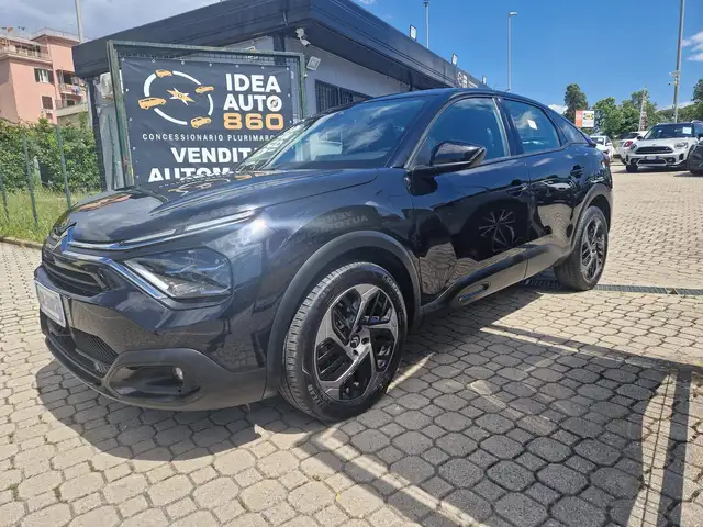 Citroen C4 view 3