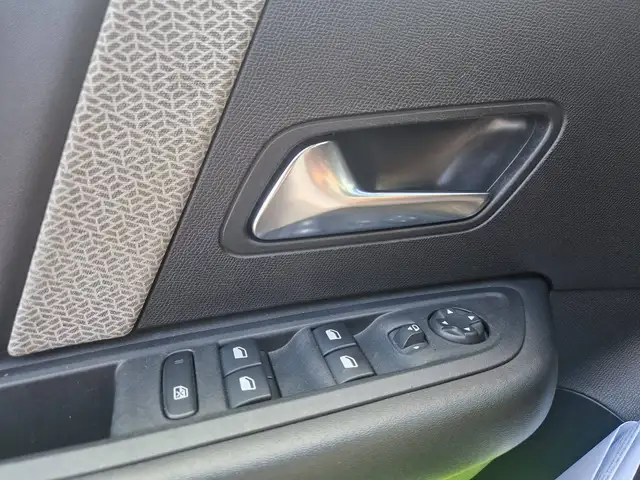 Citroen C4 view 21