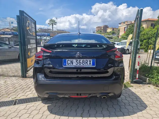 Citroen C4 view 5