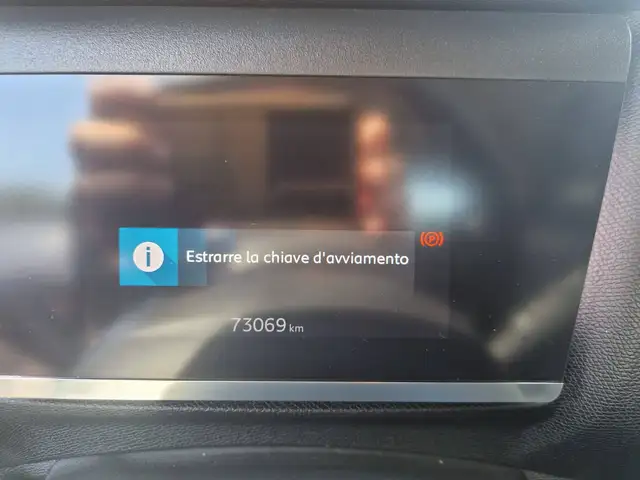 Citroen C4 view 9