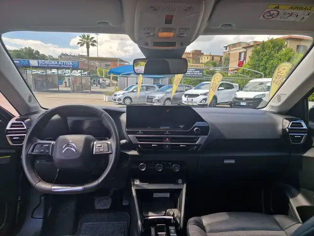 Citroen C4 view 8