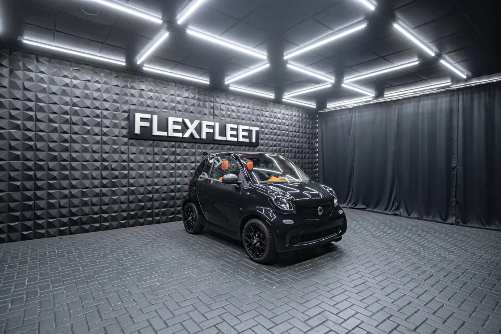 smart forTwo turbo Cabrio SportPaket Noir - 1