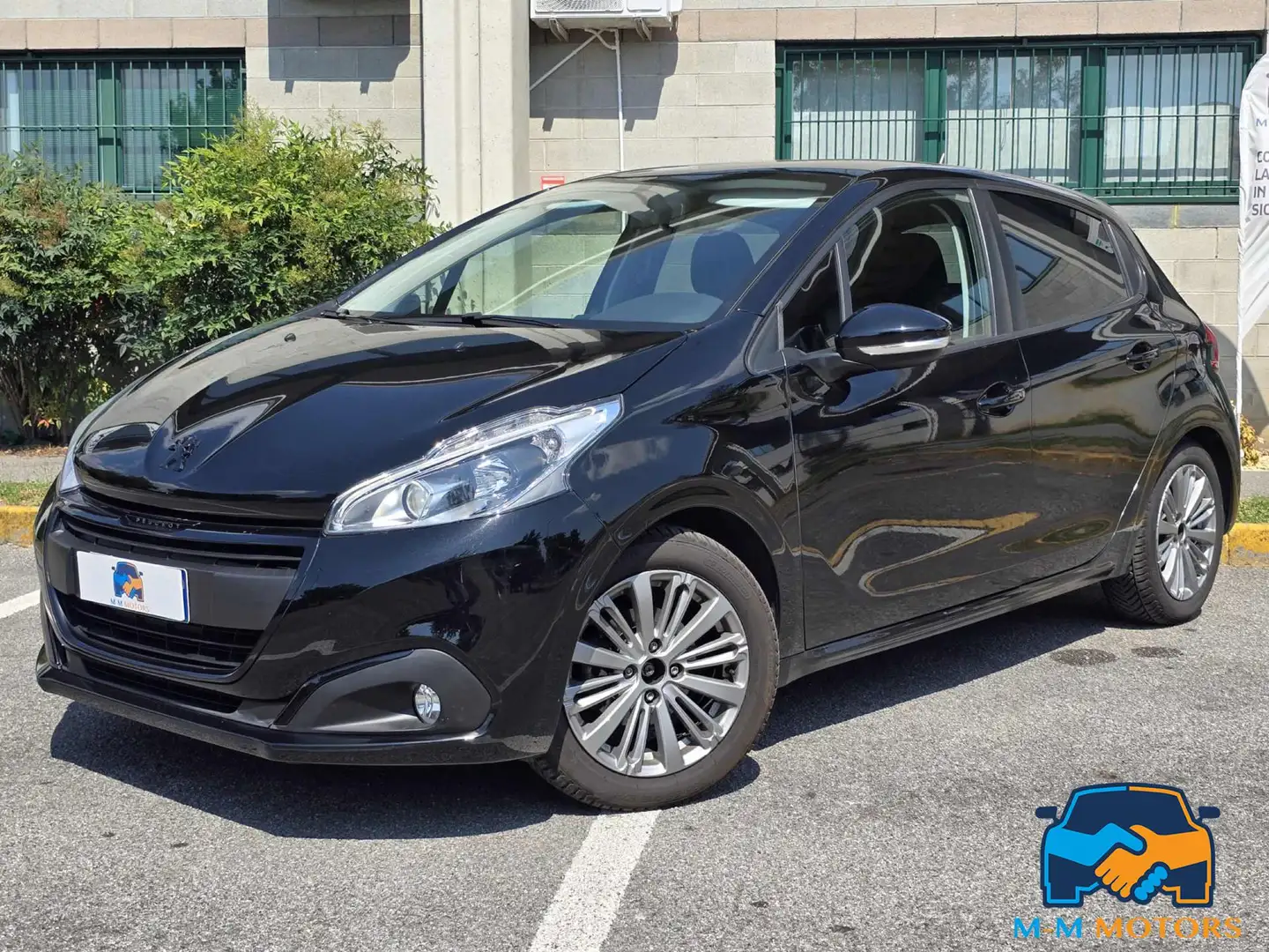 Peugeot 208 1° serie PureTech 82 5 porte Active Zwart - 1