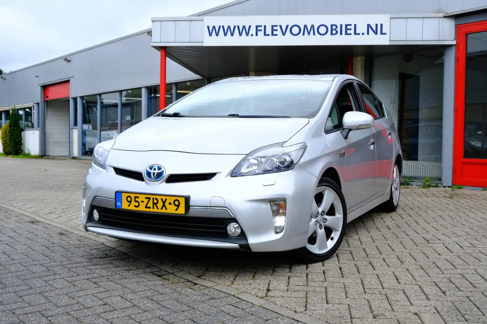 Toyota Prius 1.8 Plug-in Dynamic Business Aut. Navi|Clima|Cam|H Gris - 1