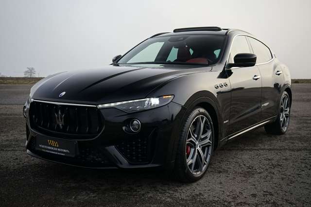 Imagine Maserati Levante GranSport S Q4*PANO*CARBON*360°*H&K*ACC*