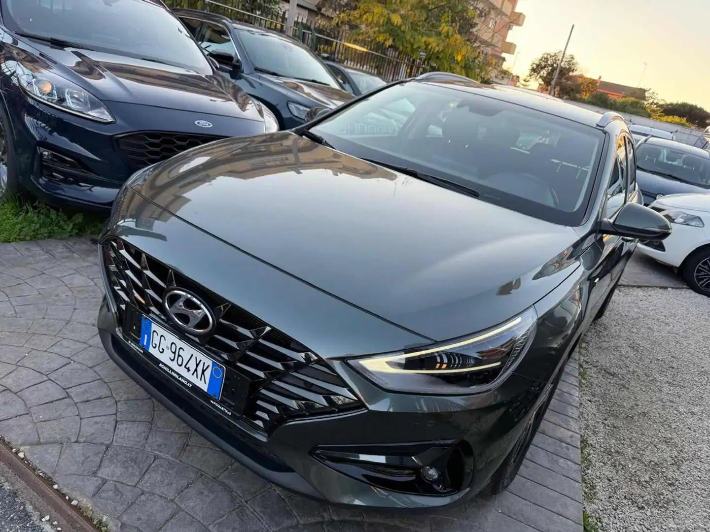 Hyundai i30 Wagon 1.6 CRDi 115 CV MT hibrid Prime Grau - 2