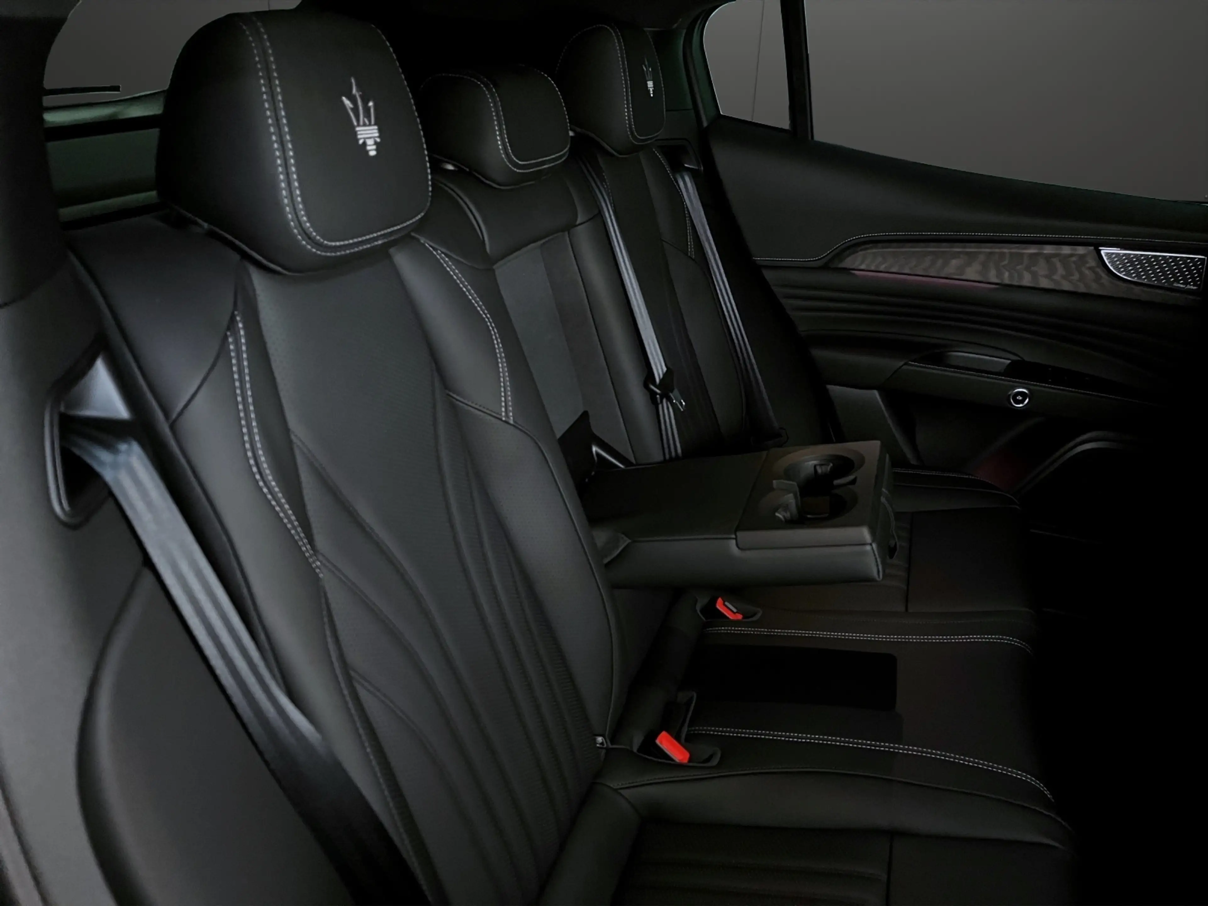 Maserati Grecale Modena — photo 9
