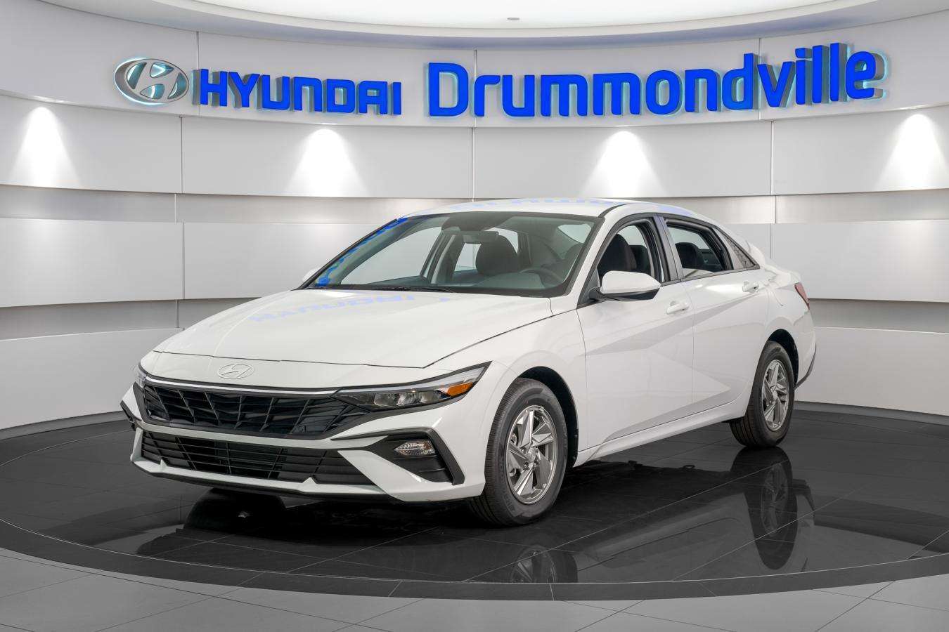 2026 Hyundai Elantra ESSENTIAL + 69 $ / SEM + LIQUIDATION DEMO + FAITES