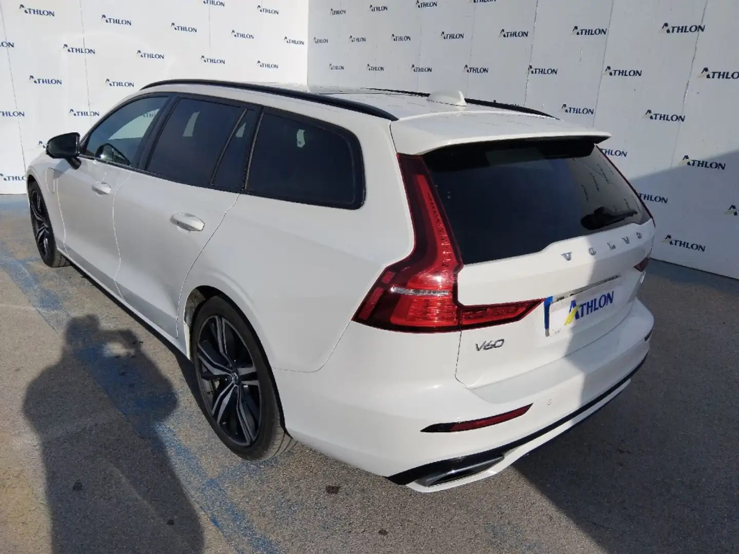 Volvo V60 T6 Recharge R-Design AWD Blanco - 2