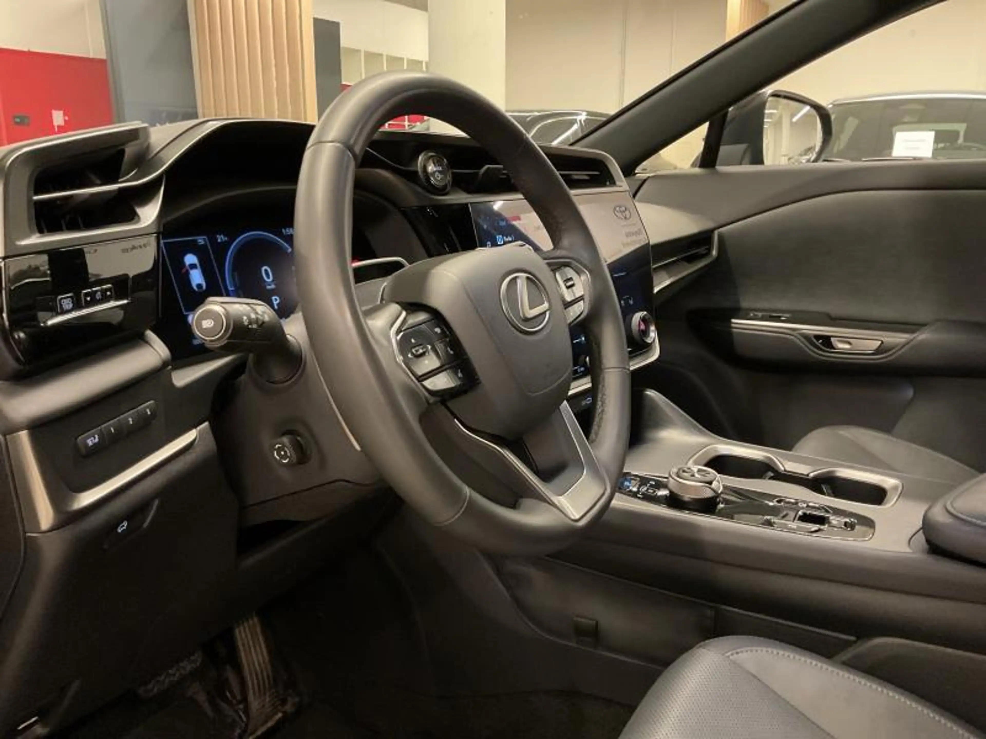 Lexus RZ EXECITIVE LINE — photo 27