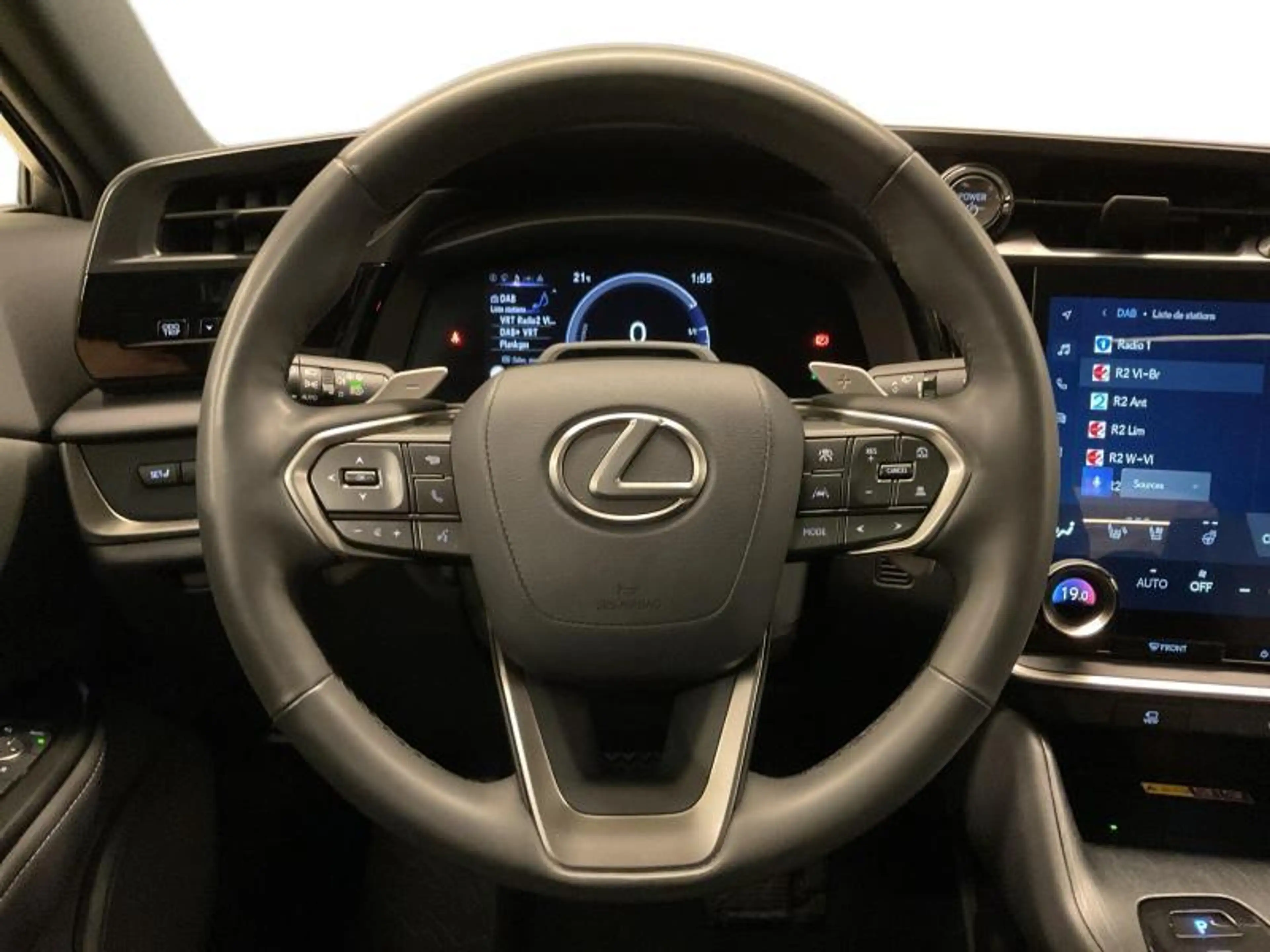 Lexus RZ EXECITIVE LINE — photo 16