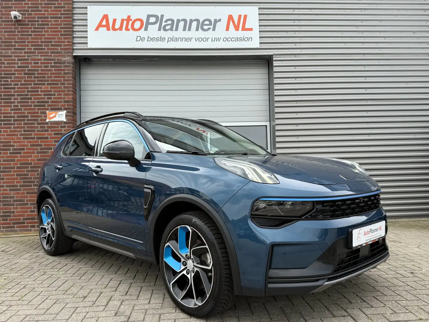 Lynk & Co 01 1.5 Plug-in Hybrid! 360° Camera! Pano! Virtual! Blau - 1