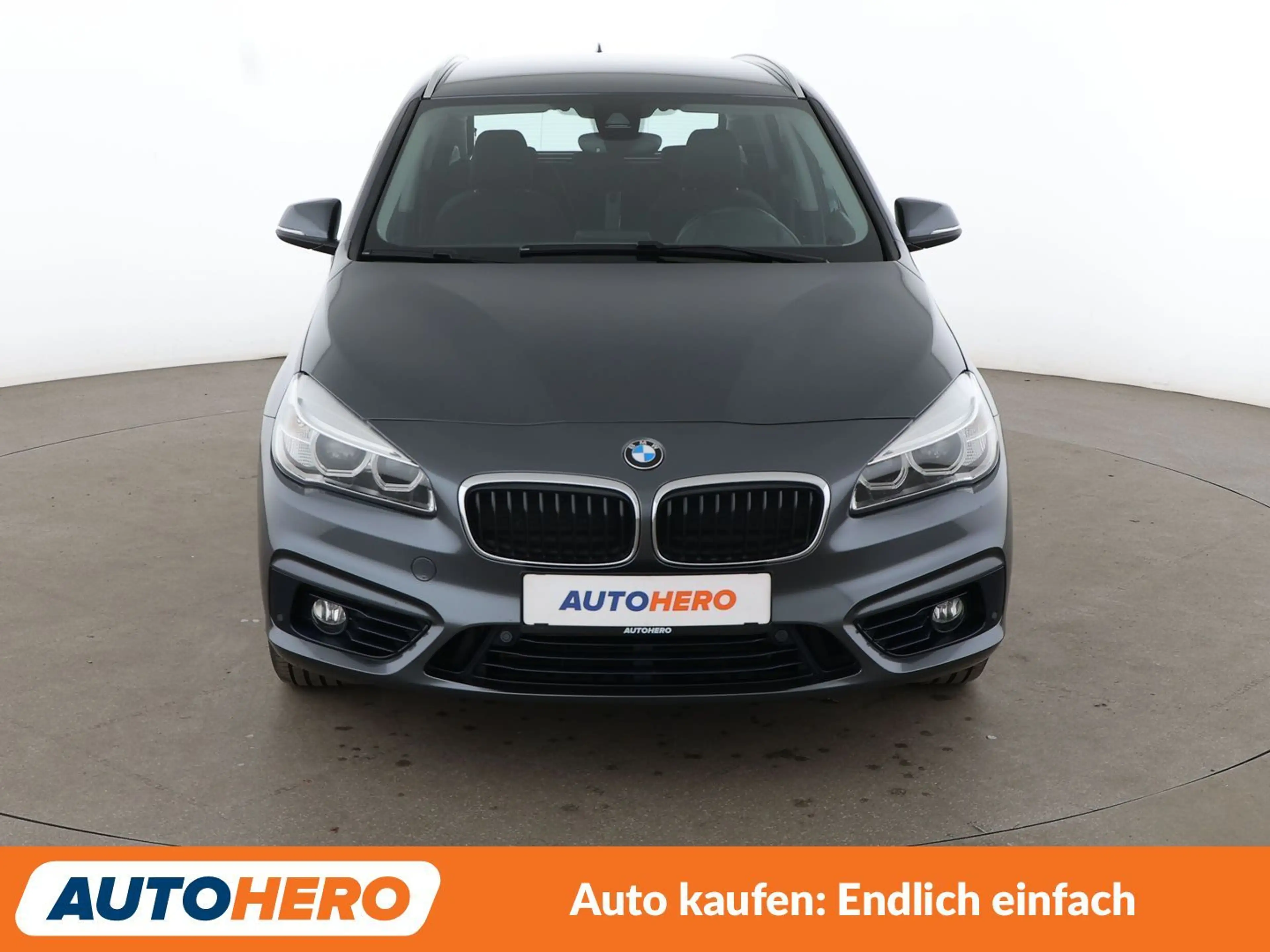 BMW 220 220i Active Tourer Sport Line Aut.*NAVI*LED*TEMPO* — photo 9