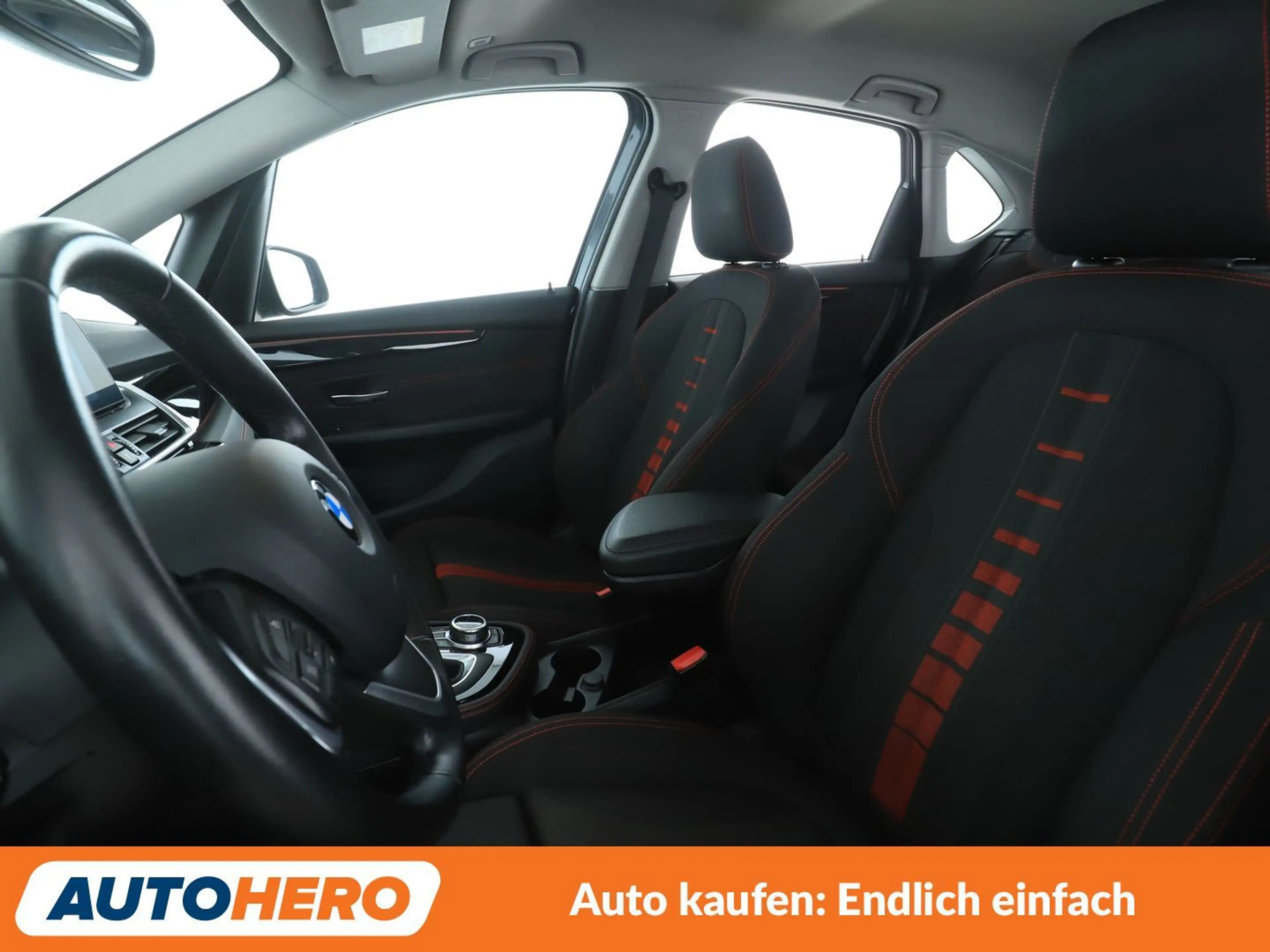 BMW 220 220i Active Tourer Sport Line Aut.*NAVI*LED*TEMPO* — photo 10