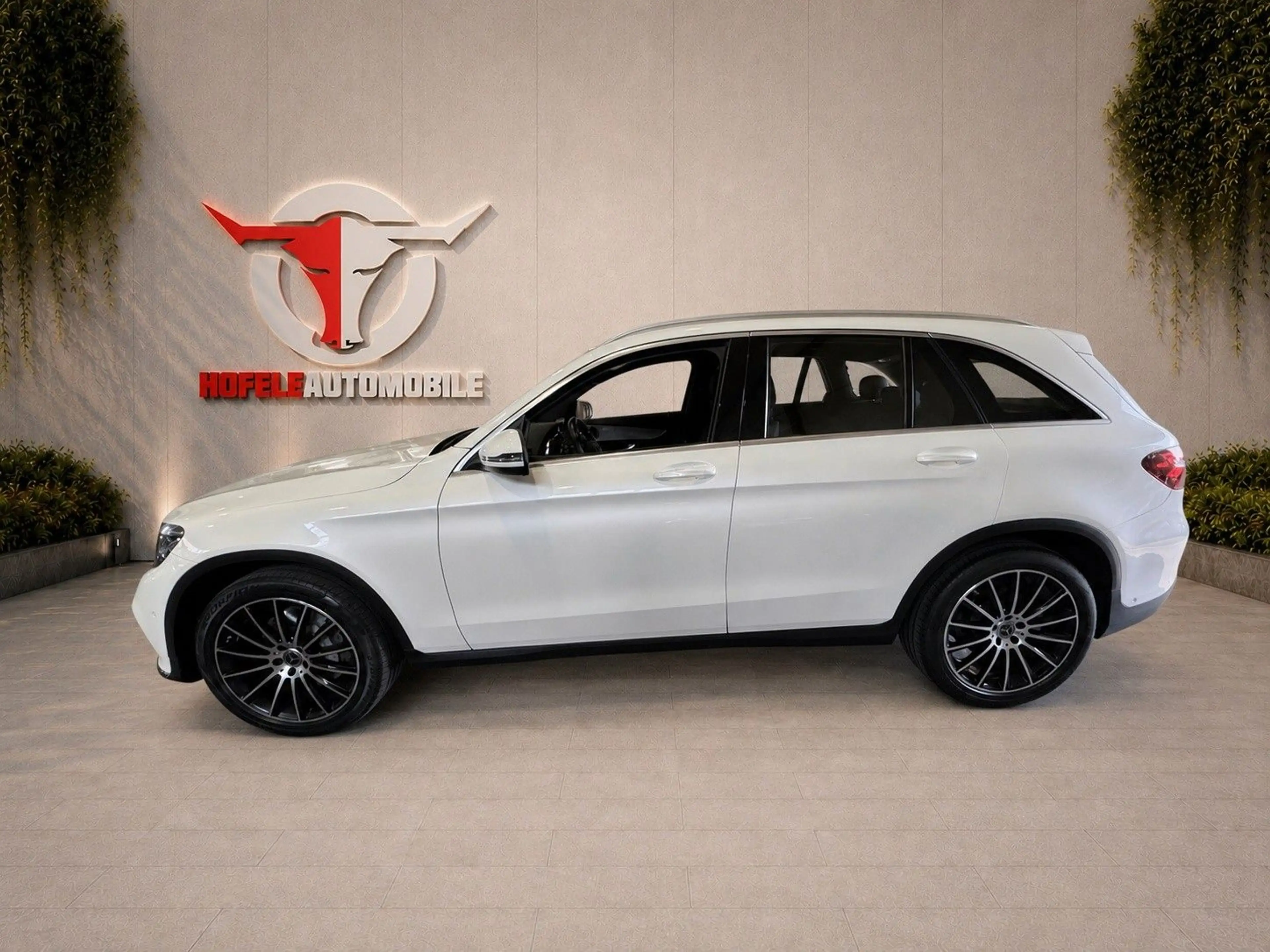 Mercedes-Benz GLC 250 d 4Matic*AMG/LED/AHK/TEMPO* — photo 8