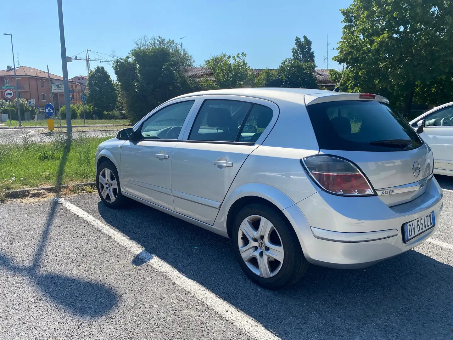 Opel Astra Astra III 2004 5p 1.4 twinport Enjoy esp FL Argento - 1