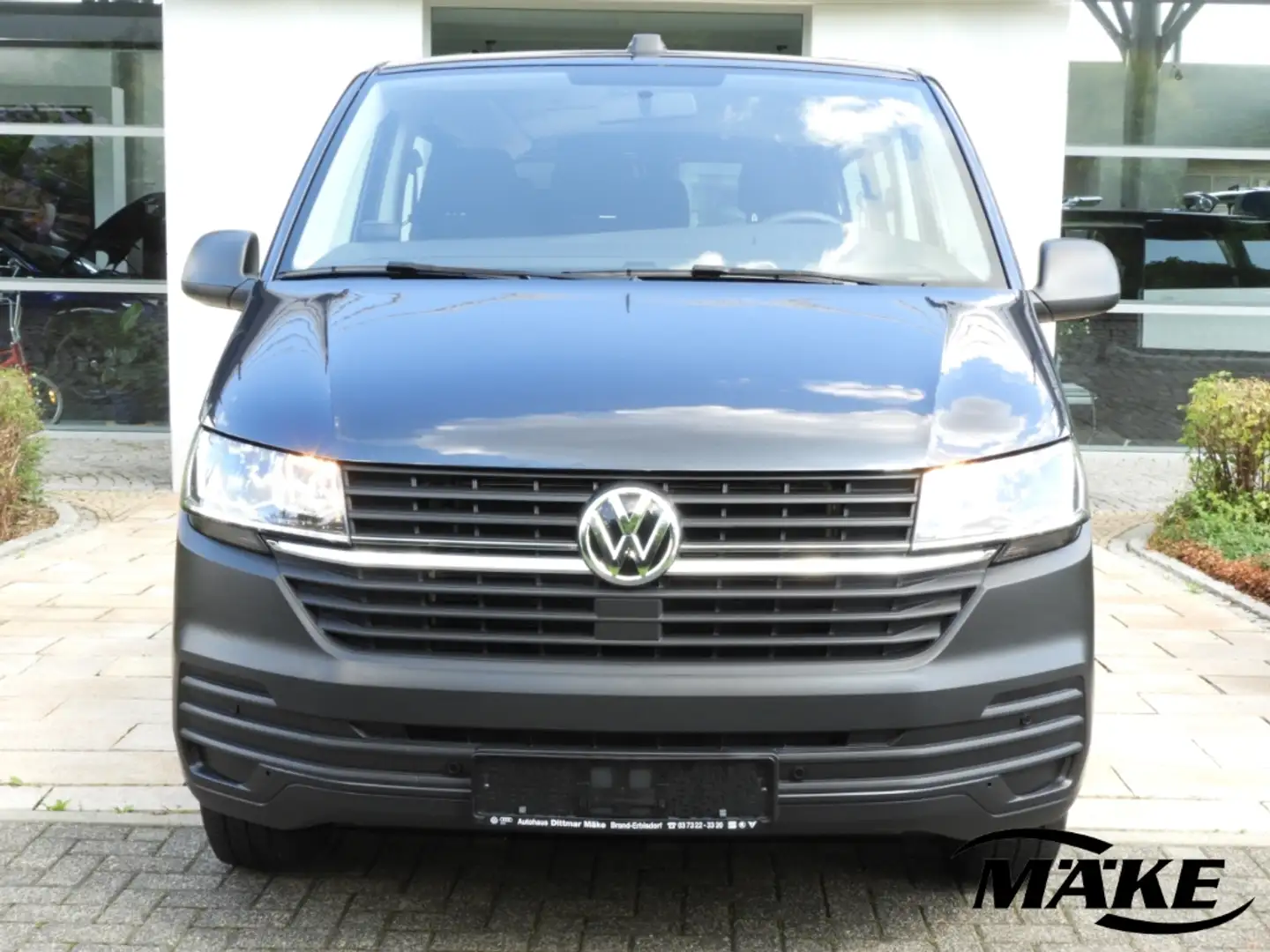 Volkswagen T6.1 Kombi 2.0 TDI DSG 9-Sitzer RDC Klima AHK Blau - 2