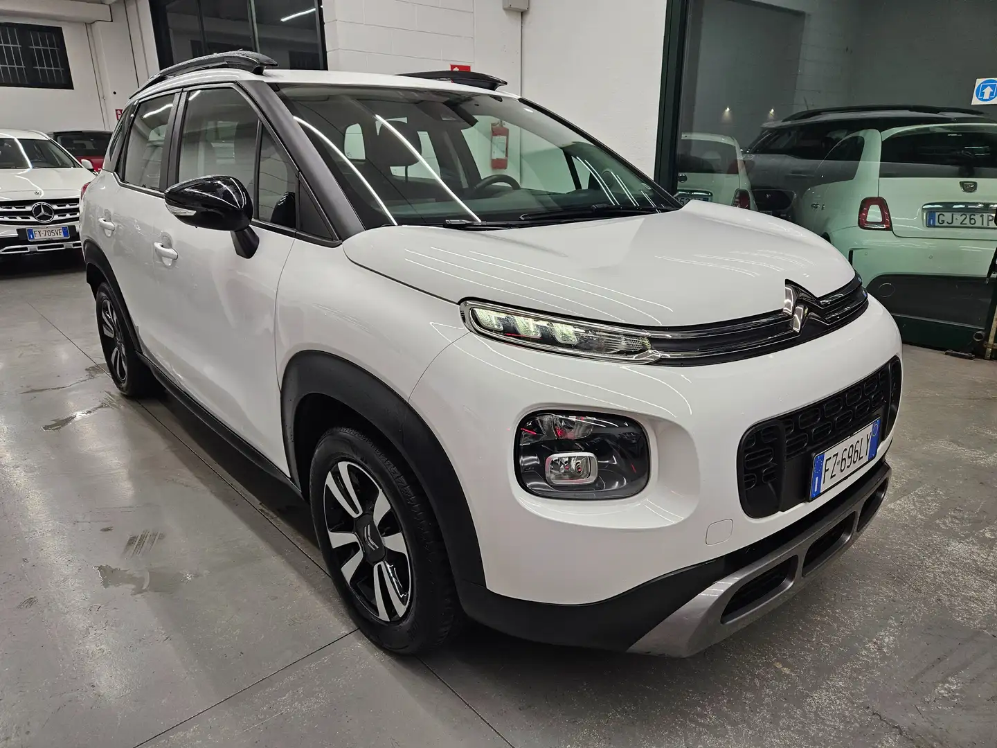 Citroen C3 Aircross C3 Aircross 1.2 puretech Shine s&s 110cv Fehér - 1