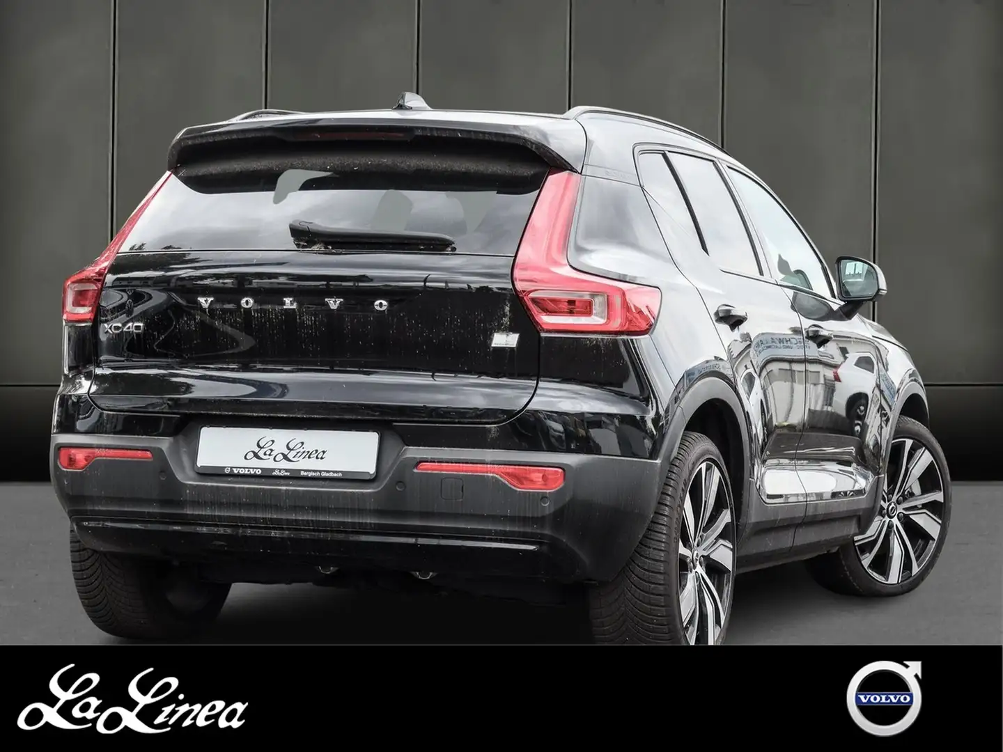 Volvo XC40 P8 R Design Recharge Pure Electric AWD Schwarz - 2