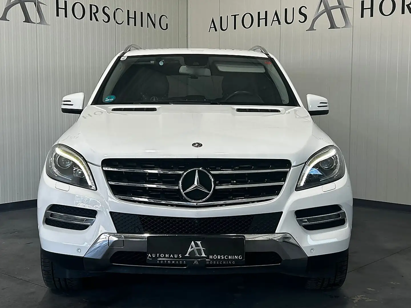Mercedes-Benz ML 350 BlueTEC 4MATIC A-Edition Aut. Weiß - 2